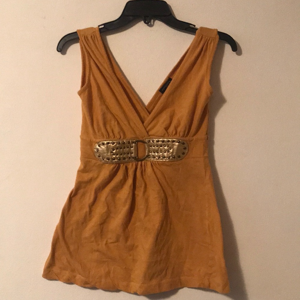 Size S Eyeshadow V Neck Sleeveless Top
